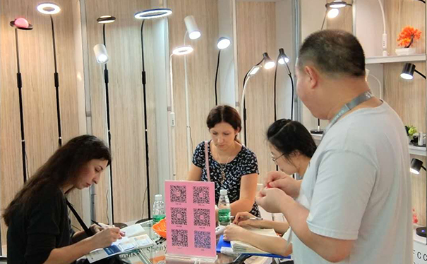 展會展廳