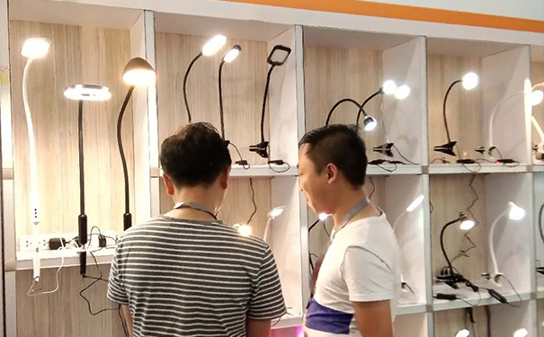 展會展廳